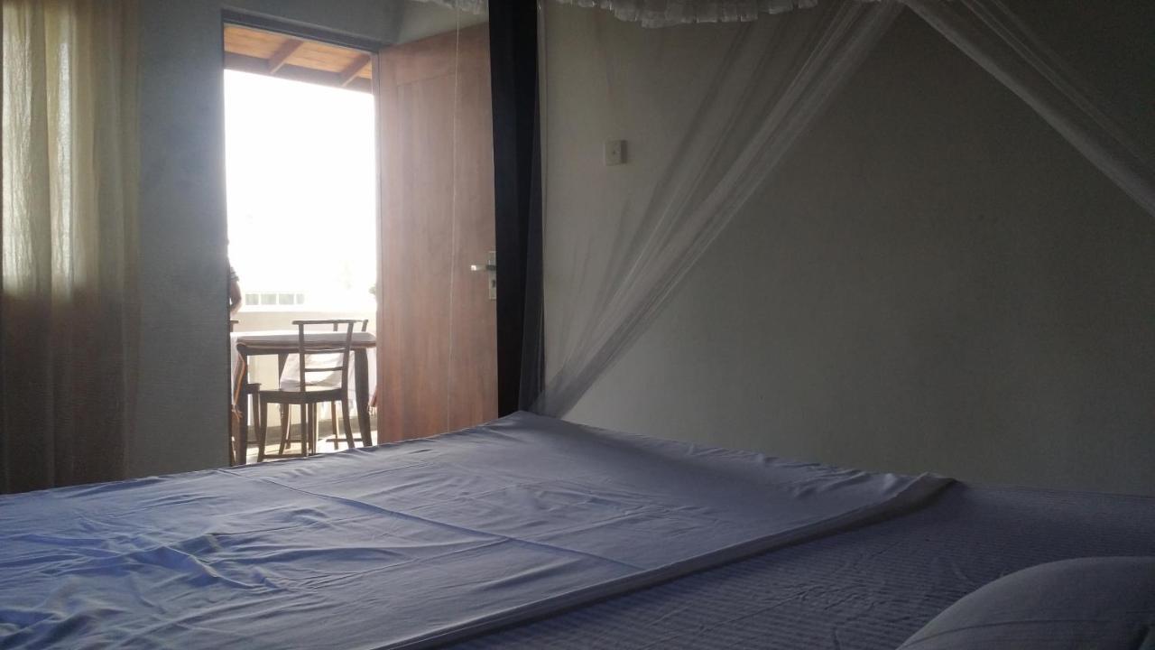 Ocean On House Guest House Unawatuna Exterior photo